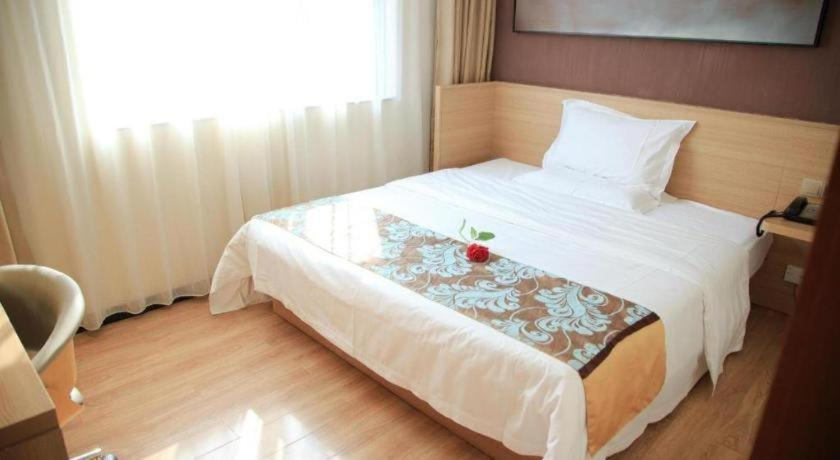 Bedroom 2, 7 Days  Premium Shenzhen Science and Technology Park Metro Station Branch, Shenzhen