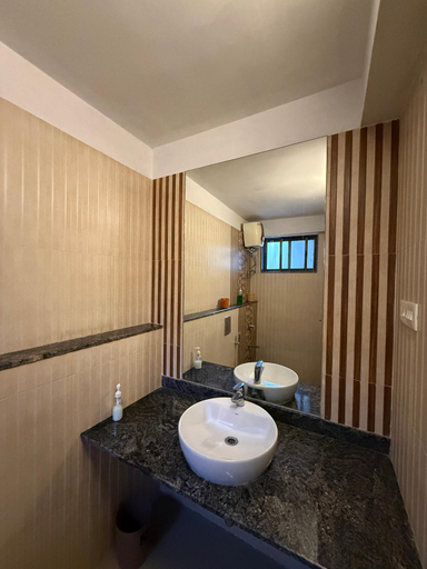 Bathroom 4, Status Homeaway Service Apartments, Nashik
