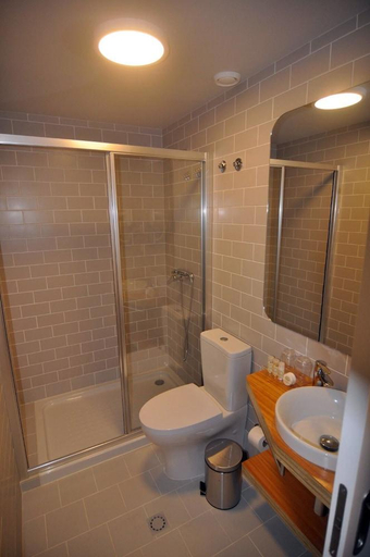 Bathroom 4, Porto Velho Boutique Lodge, Madalena