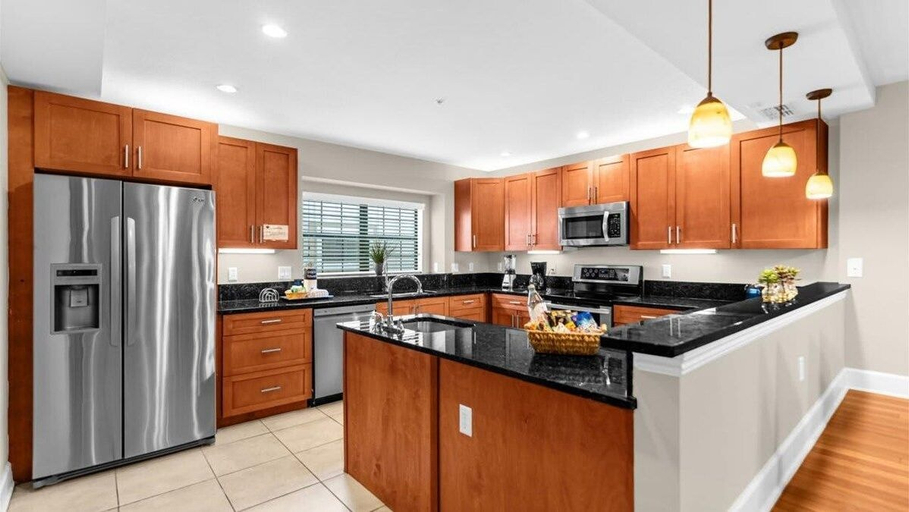 Others 3, Vacation Home Near Disney With Resort Pool & Gym, Orange