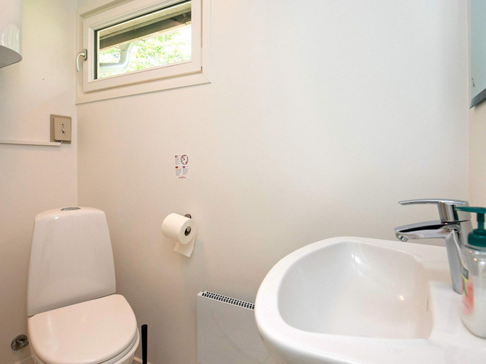 Bathroom 3, 4 Star Holiday Home in Hals, Aalborg