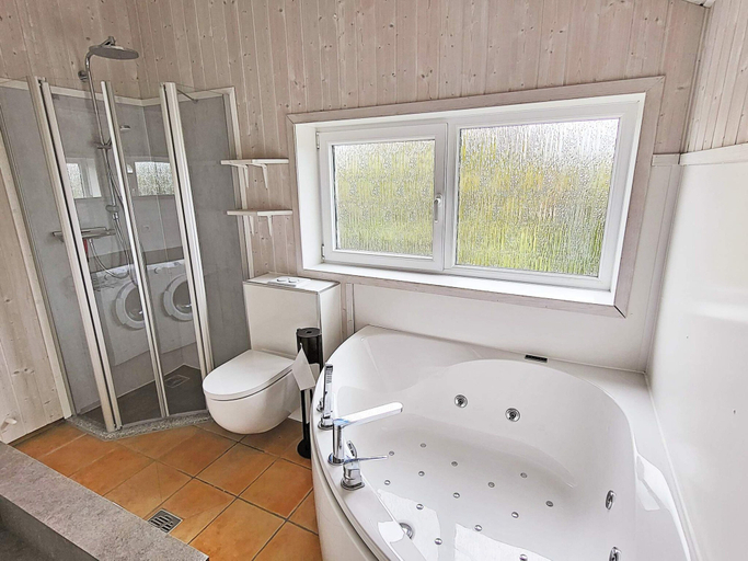 Bathroom 3, Holiday Home in Grömmitz, Ostholstein