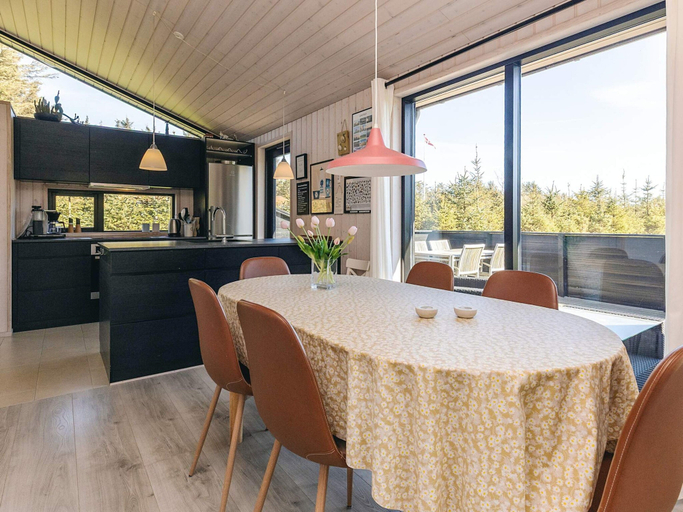 Others 4, 5 Star Holiday Home in Lokken, Hjørring