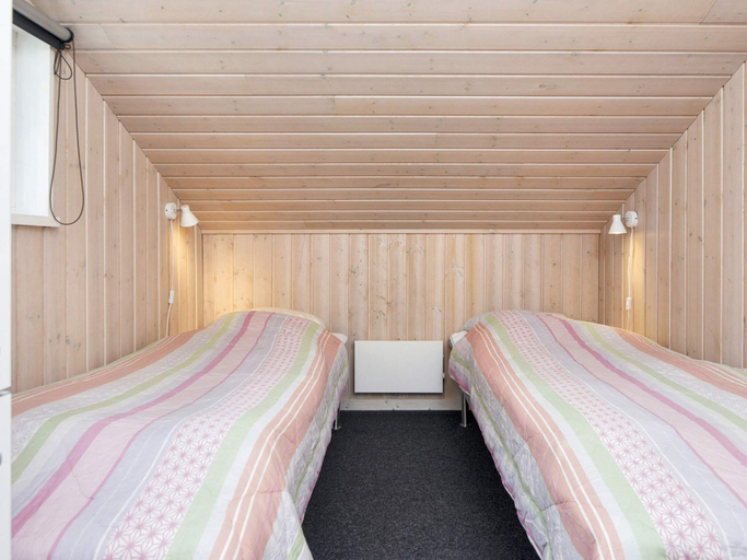 Bedroom 2, 5 Star Holiday Home in Harboore, Lemvig