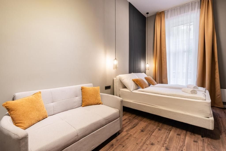 Others 2, S7- Síp Downtown Hideaway by BQA, Budapesti