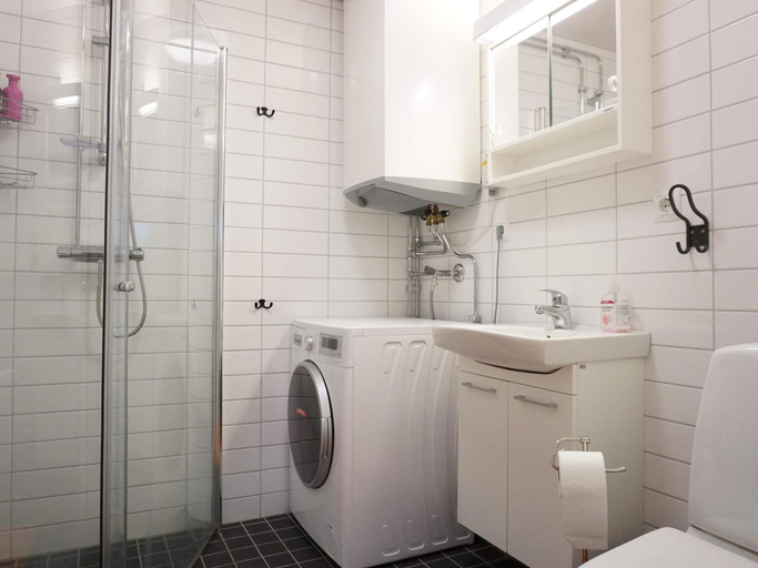 Bathroom 4, 4 Star Holiday Home in Stromstad, Strömstad