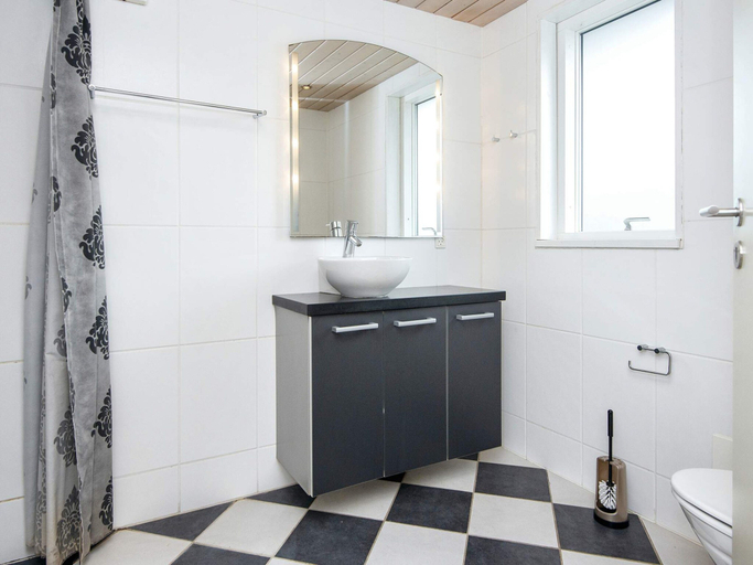 Bathroom 3, 5 Star Holiday Home in Harboore, Lemvig