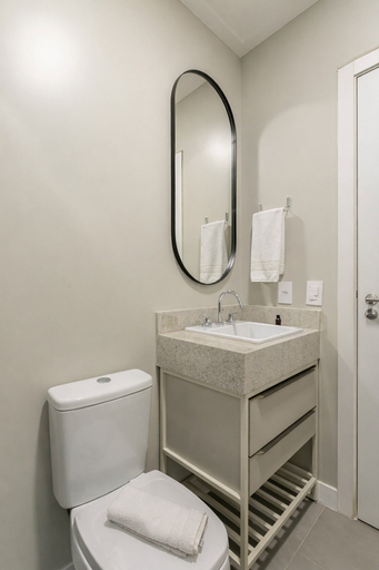 Bathroom 3, Studios Tower by Viva - Prédio com piscina no rooftop no centro de Floripa, Florianopolis