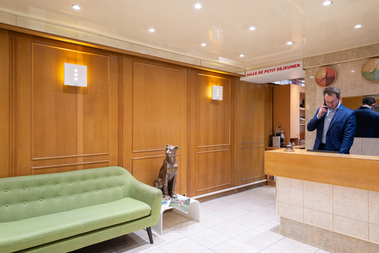 Public Area 3, Hotel Cosmotel Marais République Paris, Paris