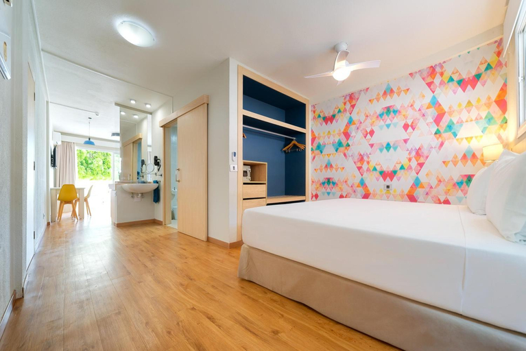 Bedroom 3, Allegro Isora, Santa Cruz de Tenerife