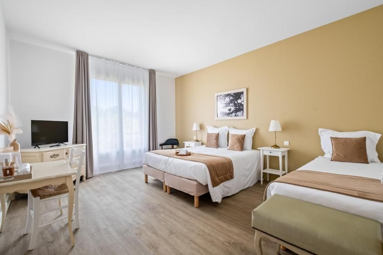 Bedroom 3, Hôtel Saint Paul, Vendée