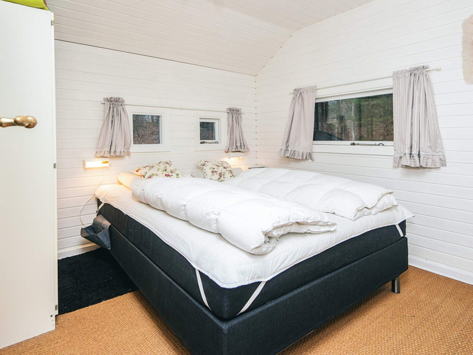 Bedroom 2, 6 Person Holiday Home in Glesborg, Norddjurs