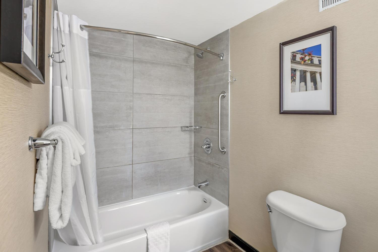 Bathroom 4, Best Western Syracuse Downtown Hotel and Suites, Onondaga