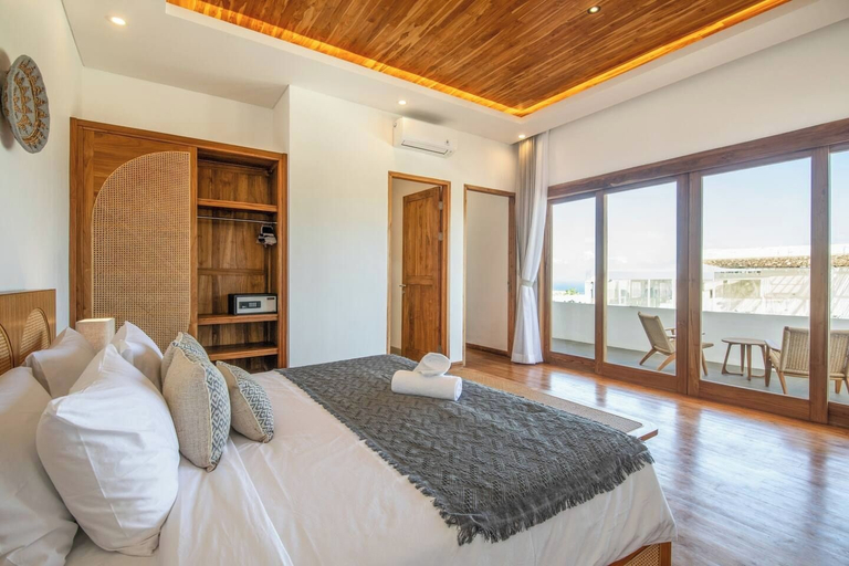 Others 5, Breeze Opulent 6 BR in With Ocean View 5 Mins to Savaya, Badung