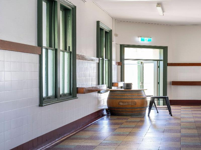 Public Area, Queensport Hotel, Hemmant-Lytton