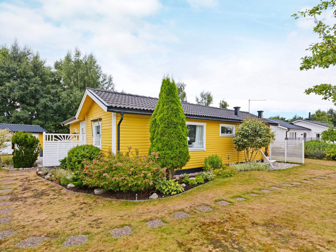 Others 3, 7 Person Holiday Home in Mellbystrand, Laholm