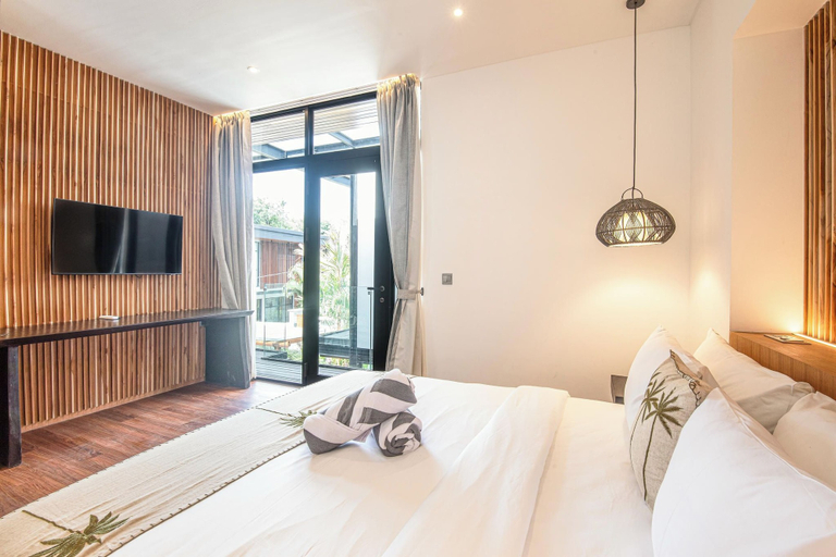 Others 2, Tropical Luxury 6BR Canggu Escape Near the Ocean, Badung