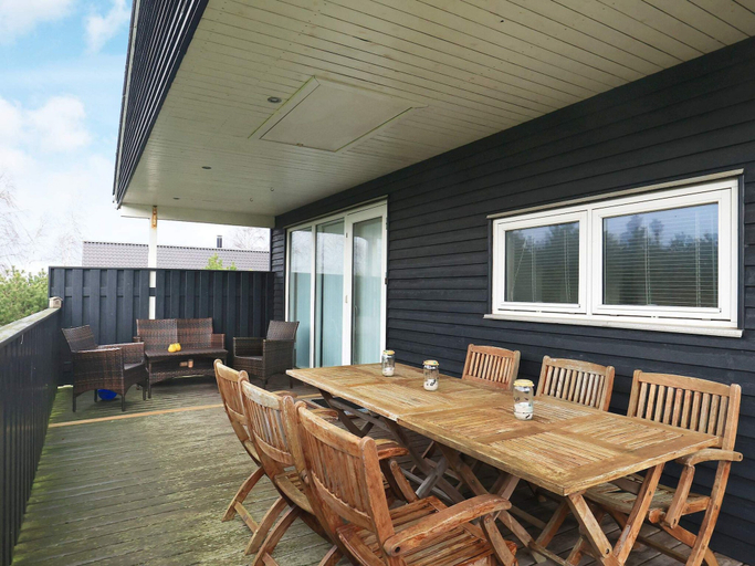 Others 4, 9 Person Holiday Home in Humble, Langeland