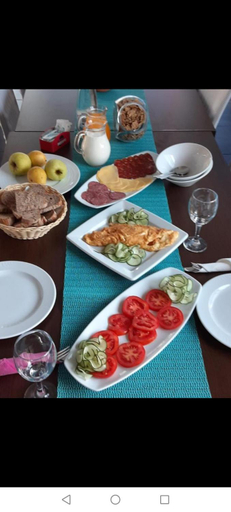 Food & Drinks 5, Apartments Villa Filip, Okrug