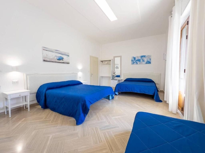 Bedroom 3, Divina Costiera, Napoli