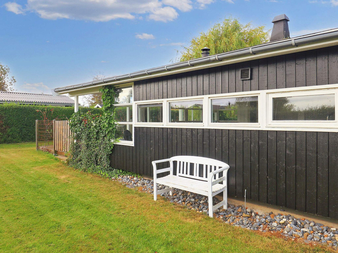 Exterior & Views 2, Tasteful Holiday Home in KarrebÃ¦ksminde near Sea, Næstved