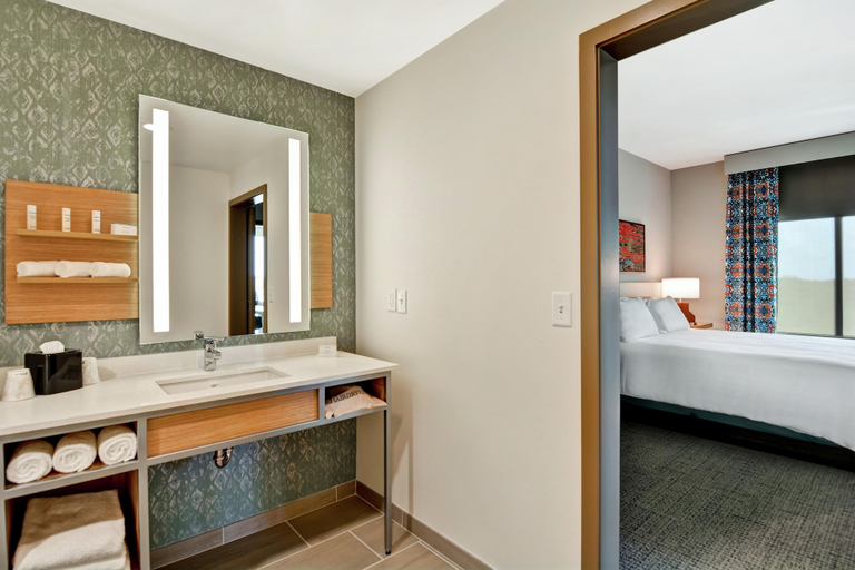 Bathroom 4, Hilton Garden Inn Biloxi, Harrison