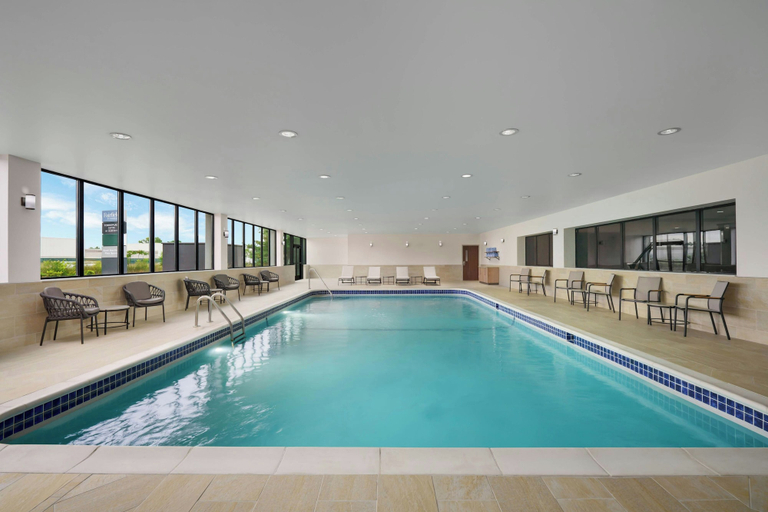 Sport & Beauty, Towneplace Suites By Marriott East Hartford, Hartford