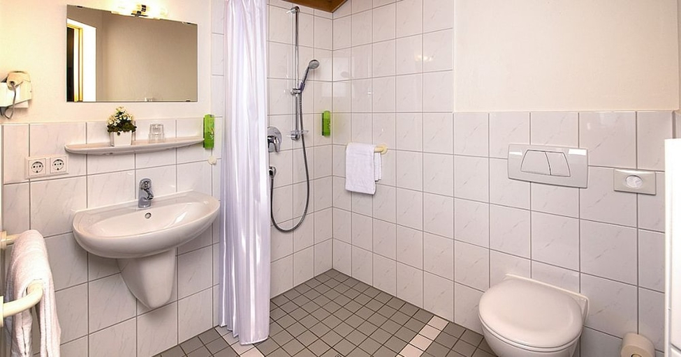 Bathroom 4, Hohenwart Forum                                                                            , Pforzheim