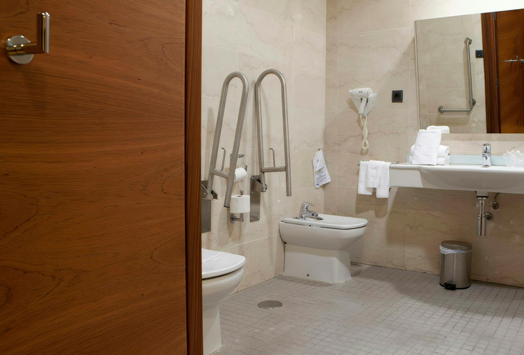Bathroom 4, Sercotel Riscal, Murcia