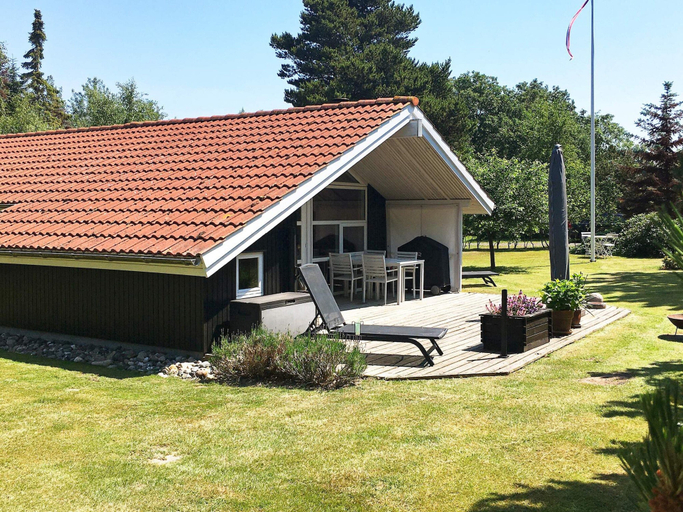 Others 3, 4 Star Holiday Home in Rodby, Lolland