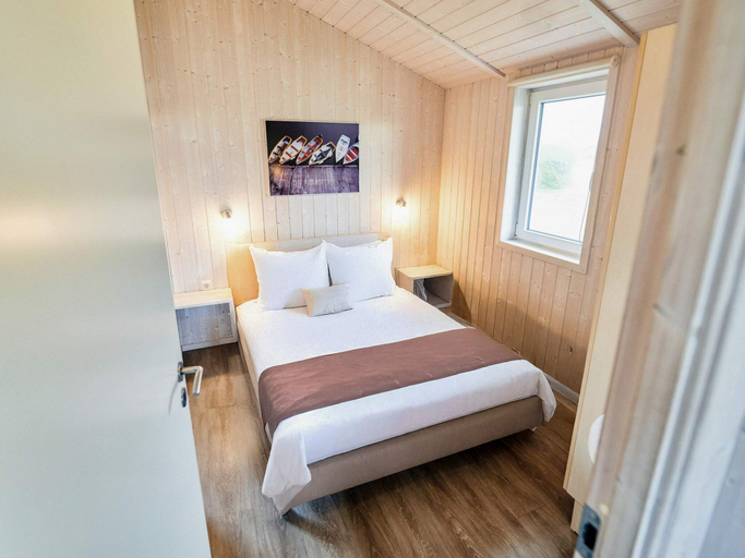 Others 4, 4 Star Holiday Home in Friedrichskoog, Dithmarschen