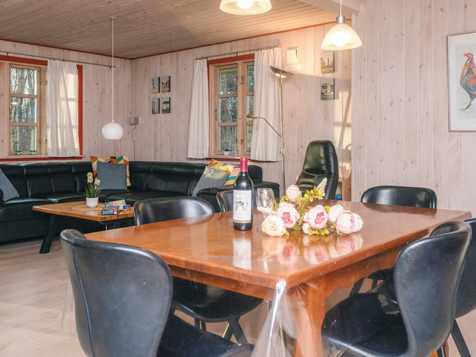 Others 3, 4 Star Holiday Home in Oksbol, Varde