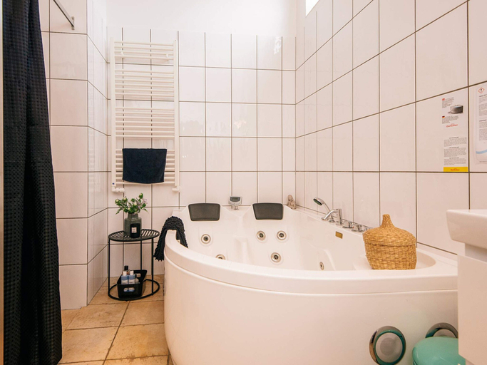 Bathroom 3, 4 Star Holiday Home in Romo, Tønder