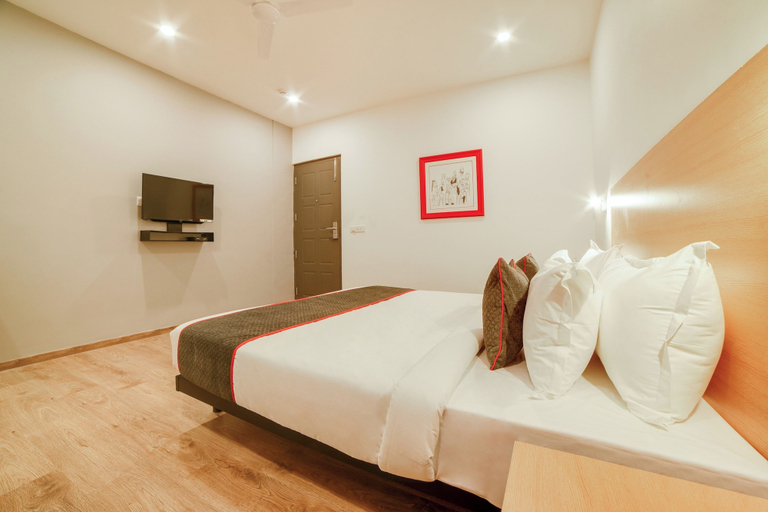 Others 3, Townhouse Hosur Main Road Bommanahalli, Bangalore