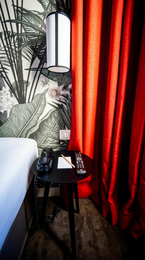 Bedroom, Hôtel Mercure Le Mans Batignolles, Sarthe