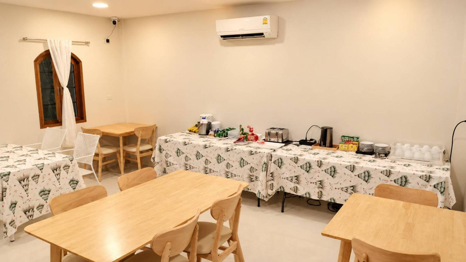 Food & Drinks 5, The Modeva Hotel, Muang Kanchanaburi
