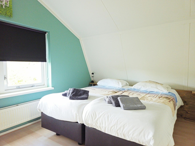 Others 3, Pristine Beachside Base in Noordwijk, Noordwijk