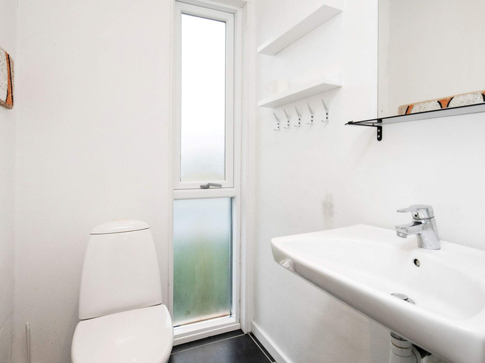 Bathroom 3, 4 Star Holiday Home in Brovst, Jammerbugt