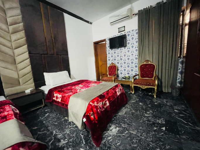 Bedroom 3, Noor Inn Guest House, Lahore