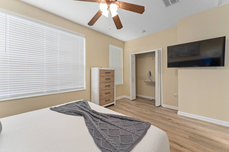 Bedroom 2, Vista Cay 3BR Townhome w/ Resort Access, Orange
