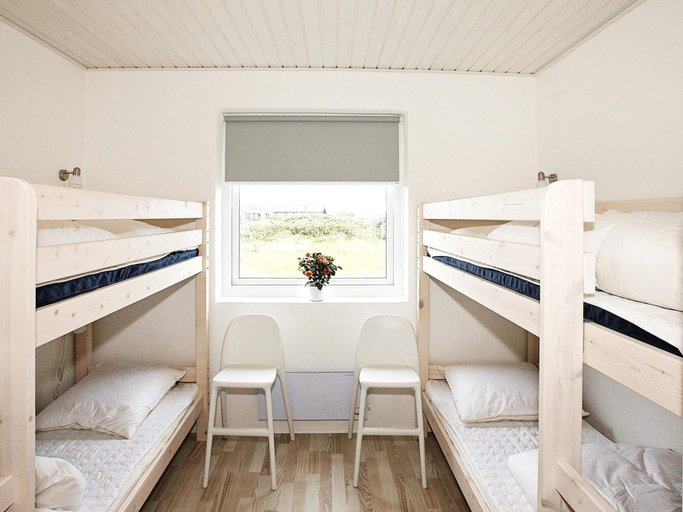 Bedroom 2, 5 Star Holiday Home in Harboore, Lemvig