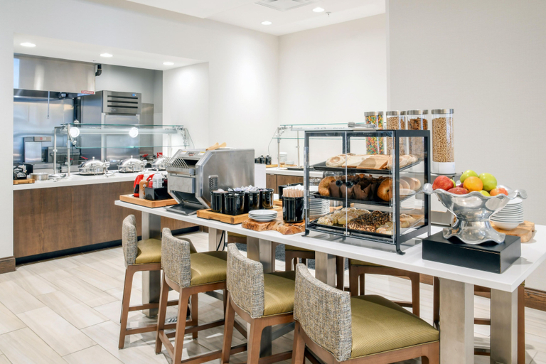 Food & Drinks 5, Hilton Garden Inn Cincinnati Midtown, Cincinnati