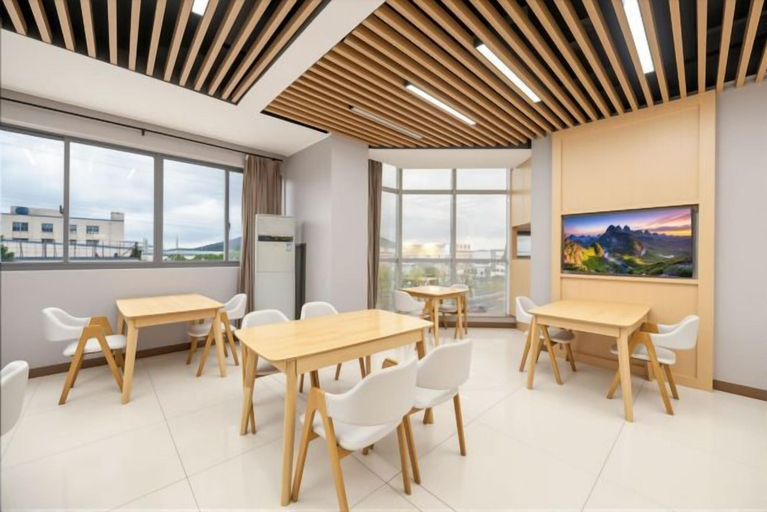 Others 5, GreenTree (Jiangyin High-Speed Railway Station Meiyuan Avenue), Wuxi