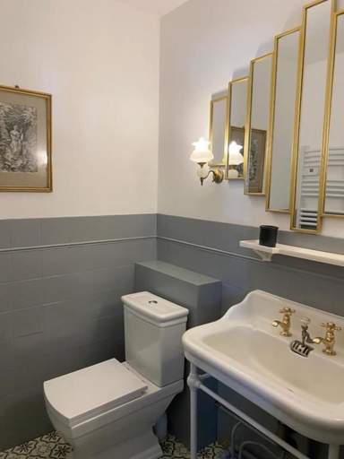 Bathroom 5, CHATEAU DE MONTHUREUX, Vosges