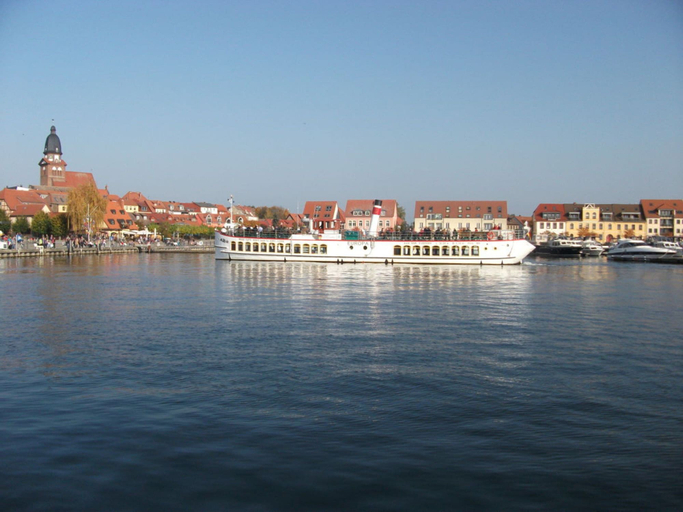 Others 2, Holiday Apartment With 1 Bedroom, Mecklenburgische Seenplatte