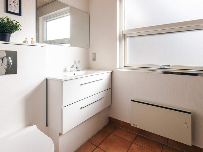Bathroom 4, 5 Star Holiday Home in Hals, Brønderslev