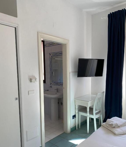 Bedroom 3, Hotel Il Gabbiano Palinuro, Salerno