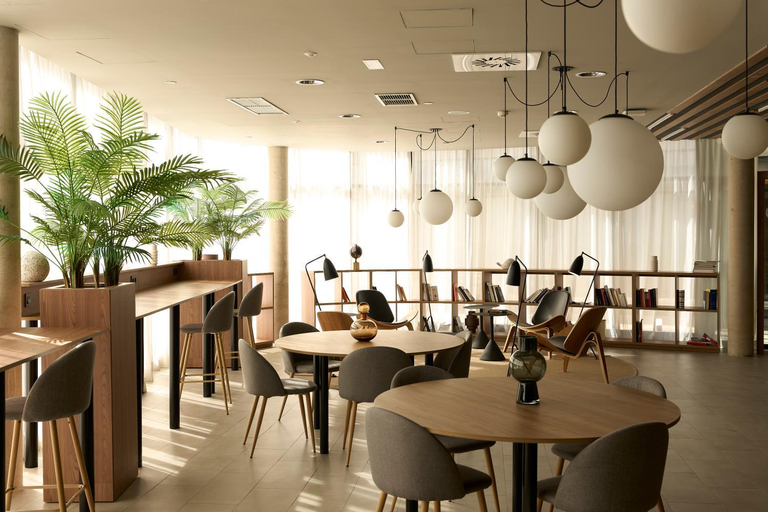 Food & Drinks, Be Casa - Rivas, Madrid