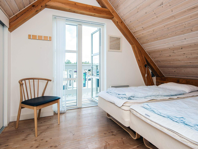Bedroom 2, 4 Star Holiday Home in Blavand, Varde