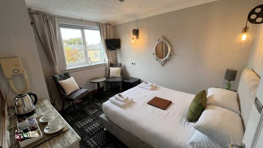 Bedroom 2, The Lane Head Hotel, Calderdale